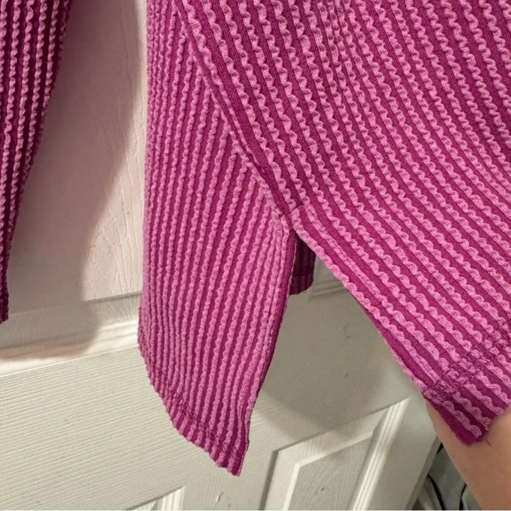 Zenana NWT plum V-Neck long sleeve ribbed hi/lo hem tunic - Picture 3 of 11